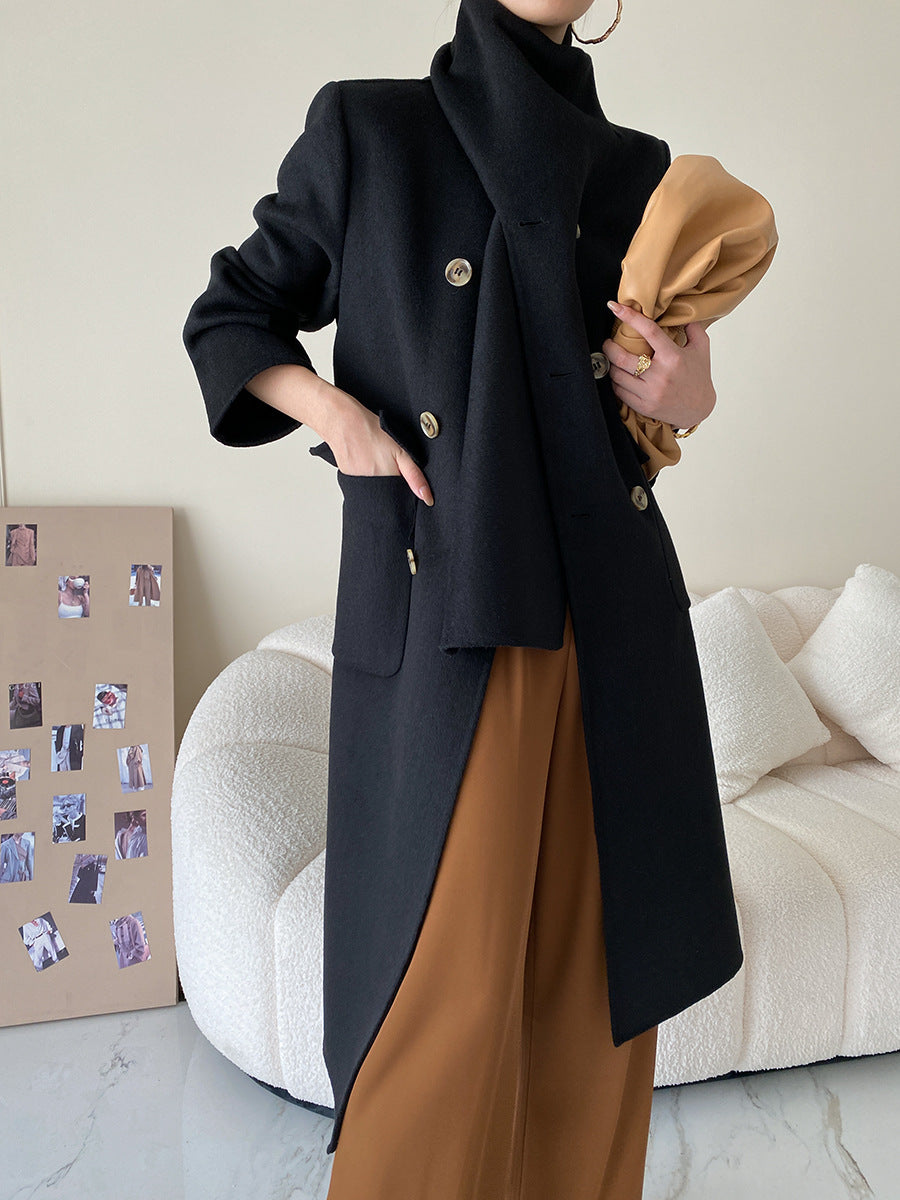 Winter Warm Designed Luxury Long Woolen Outerwear for Women